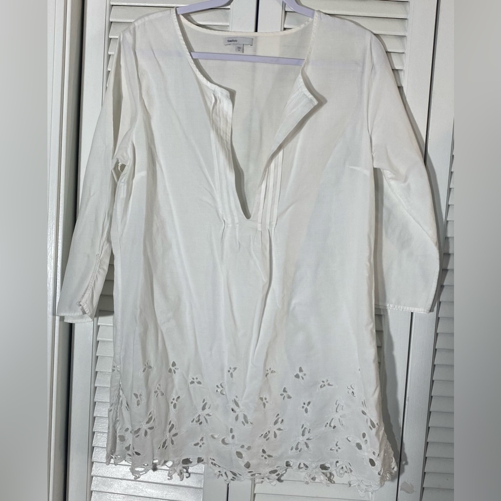 GapBody White Long Sleeve Tunic, Size M, Eyelet Embroidery at Hem, 100% Cotton